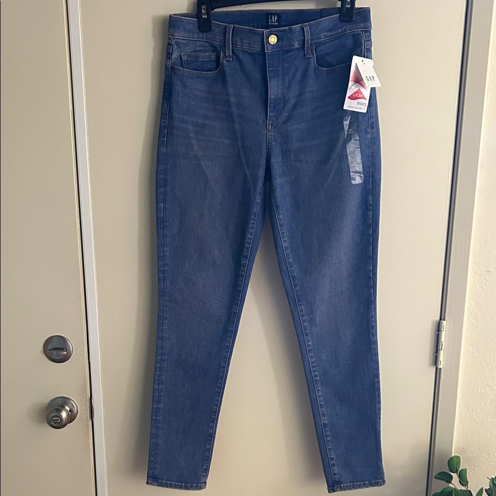 GAP Women's Classic Blue Skinny Jeans